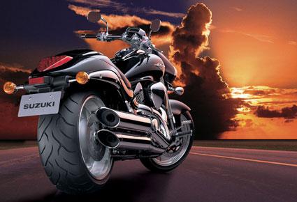 سوزوكي إنترودر M800 شديدة الأناقة باهظة الثمن